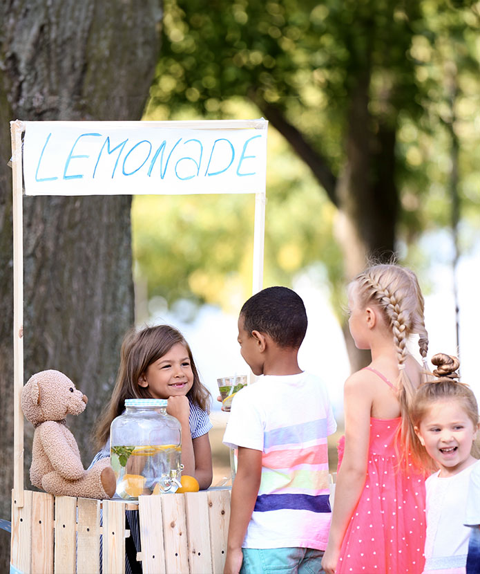 Waiting in line at a lemonade stand